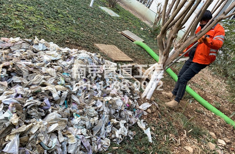 315工厂化粪池垃圾清理